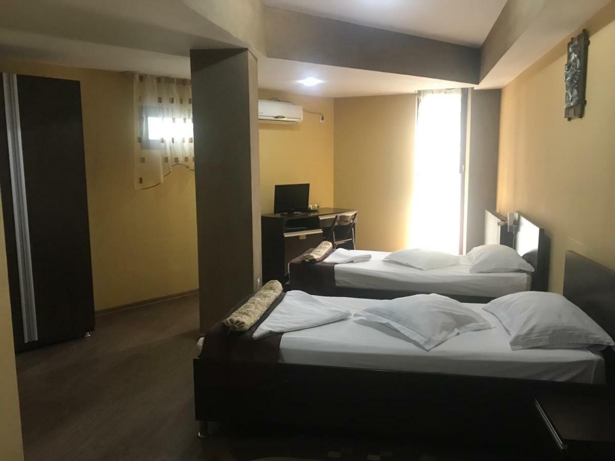 Hotel Bulevard Drobeta Turnu Severin Dış mekan fotoğraf